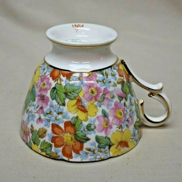 Salisbury Fine Bone China England Floral Footed Tea Cup and Saucer Pat. #1956A - Picture 12 of 14